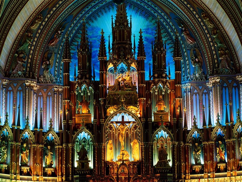 Grand cathedral altar