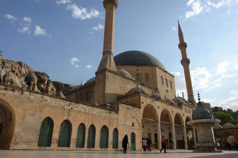 Grand mosque with domes and minarets