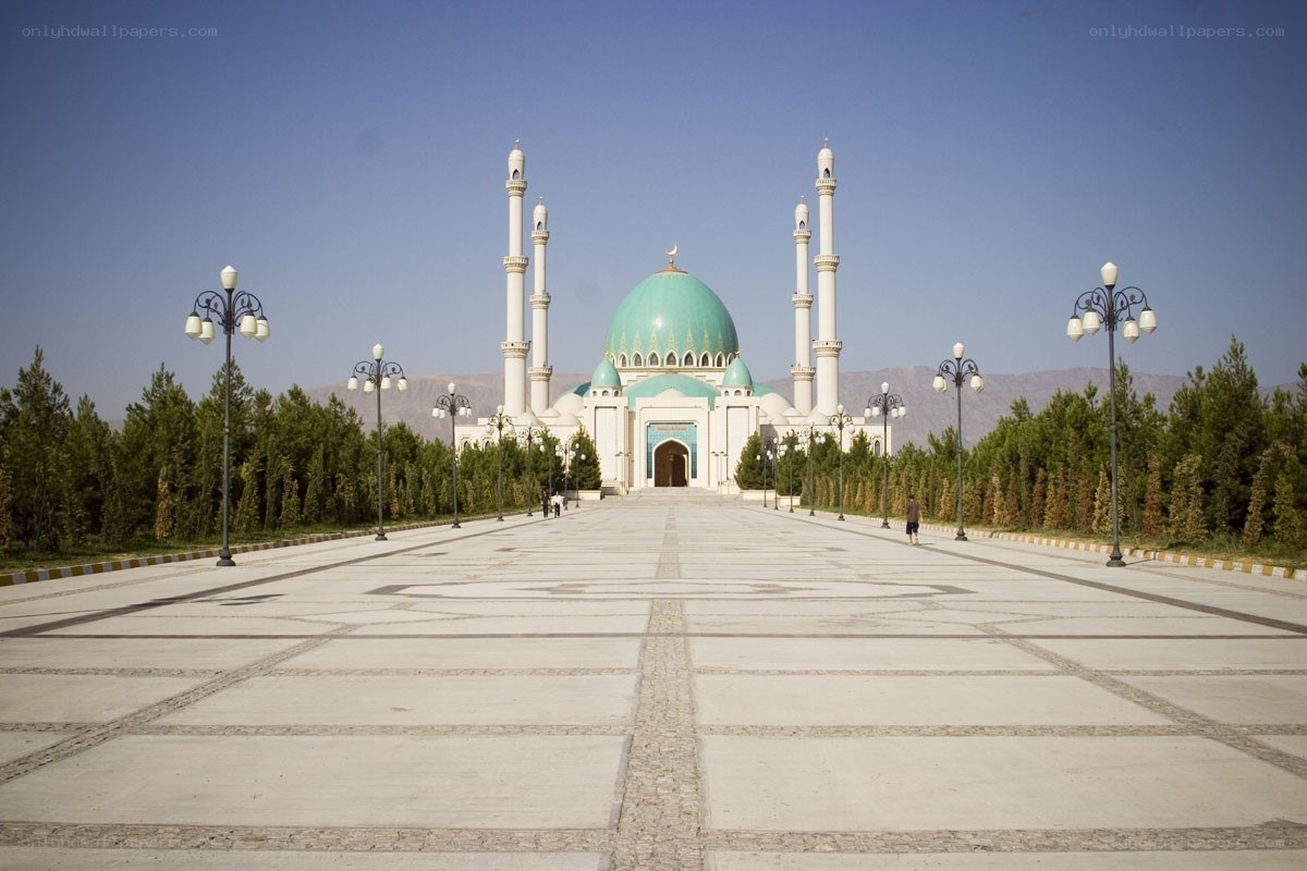 Grand mosque with green dome