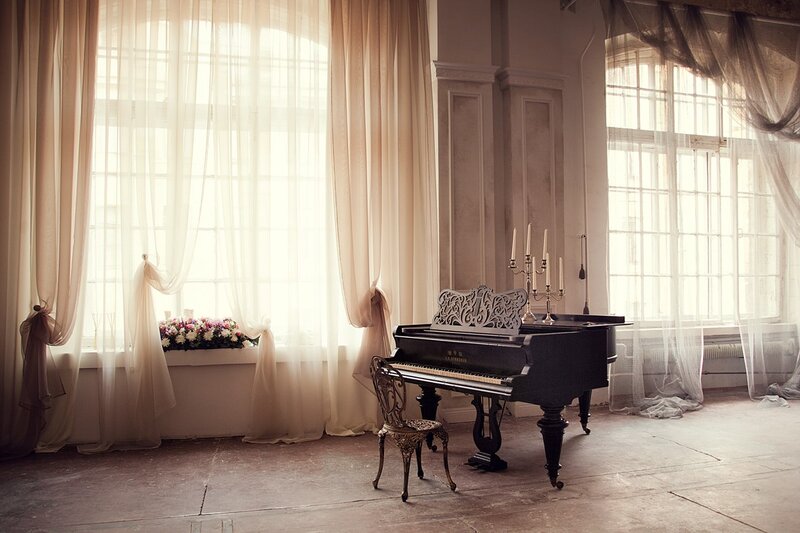 Grand Piano in Room — Beige