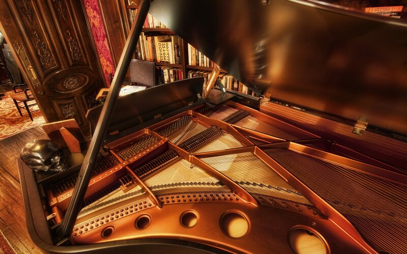 Grand Piano Interior