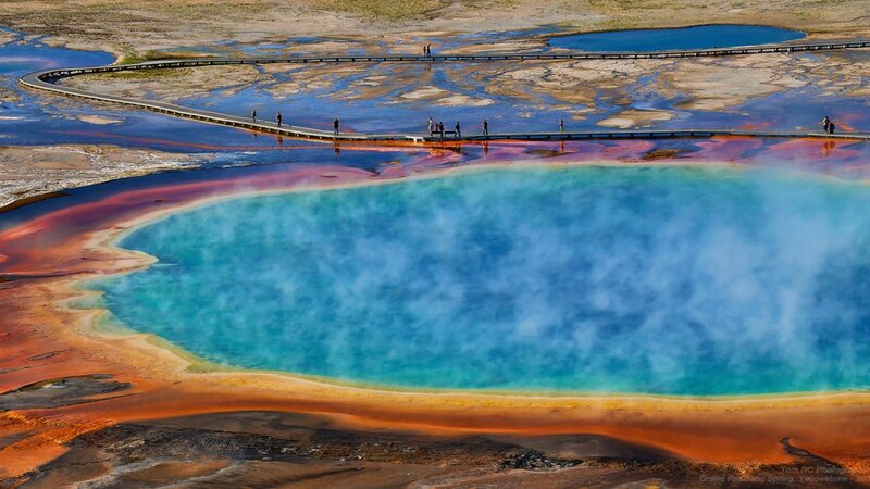 Grand Prismatic Spring in Yellowstone