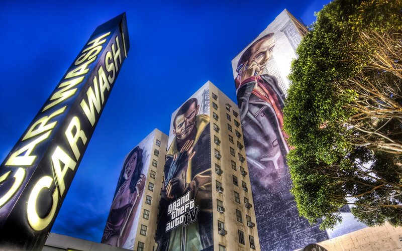 Grand Theft Auto IV mural on buildings