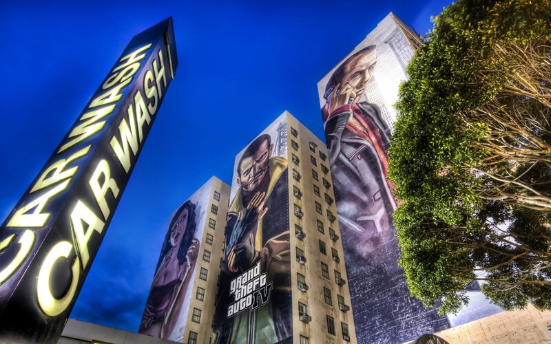 Grand Theft Auto IV mural on buildings
