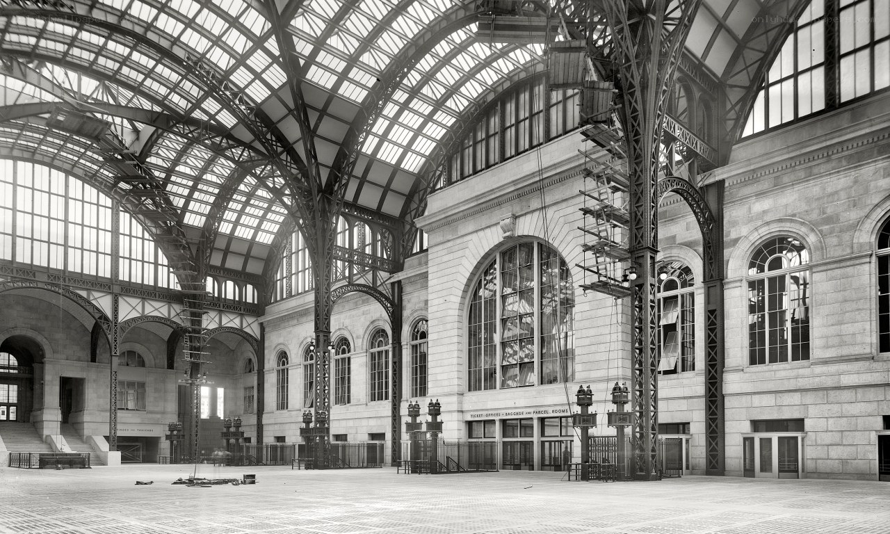 Grand train station hall