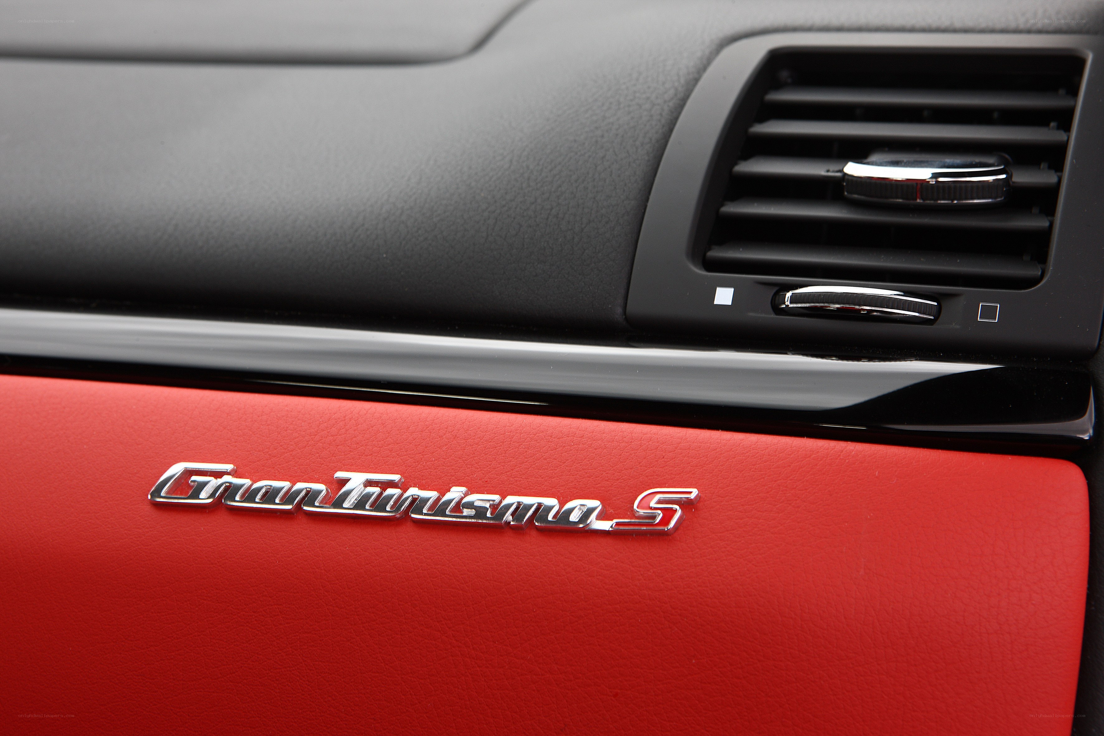 GranTurismo S interior trim