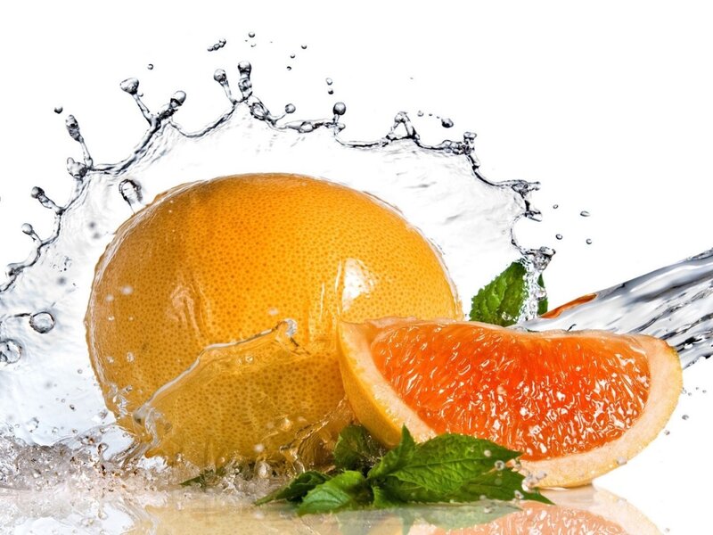 Grapefruit with Water Splash — Orange, Fresh, Photograph