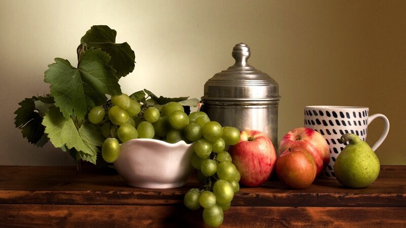 Grapes and Fruit on Table — Green, Calm