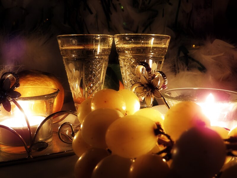 Grapes and Wine Glasses — Yellow