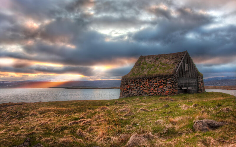 Grass-roofed Stone Hut
