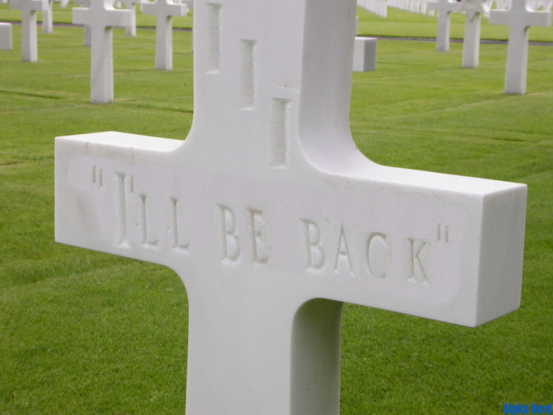 Grave marker with 'I'll Be Back'