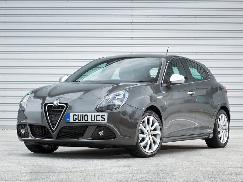 Gray Alfa Romeo Giulietta