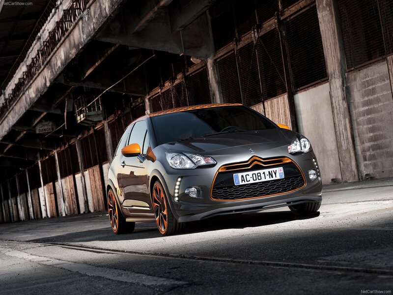 gray and orange citroen ds3