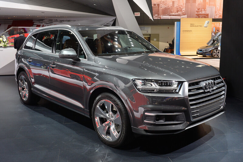 Gray Audi Q7 on display