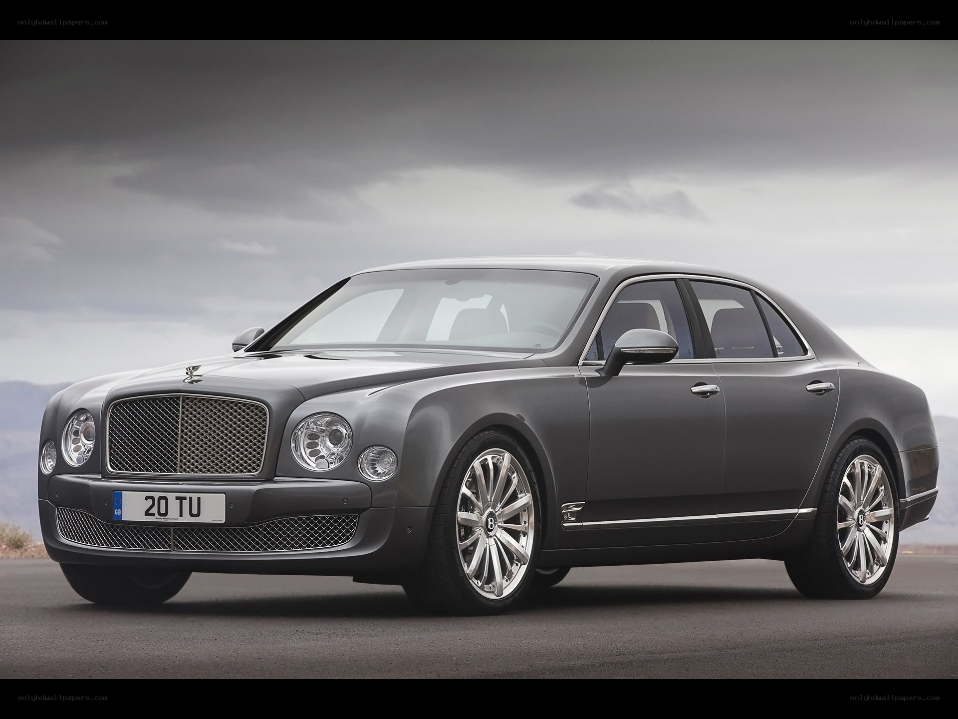 Gray Bentley Mulsanne