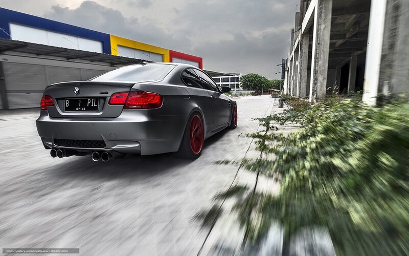 gray bmw m3 in motion