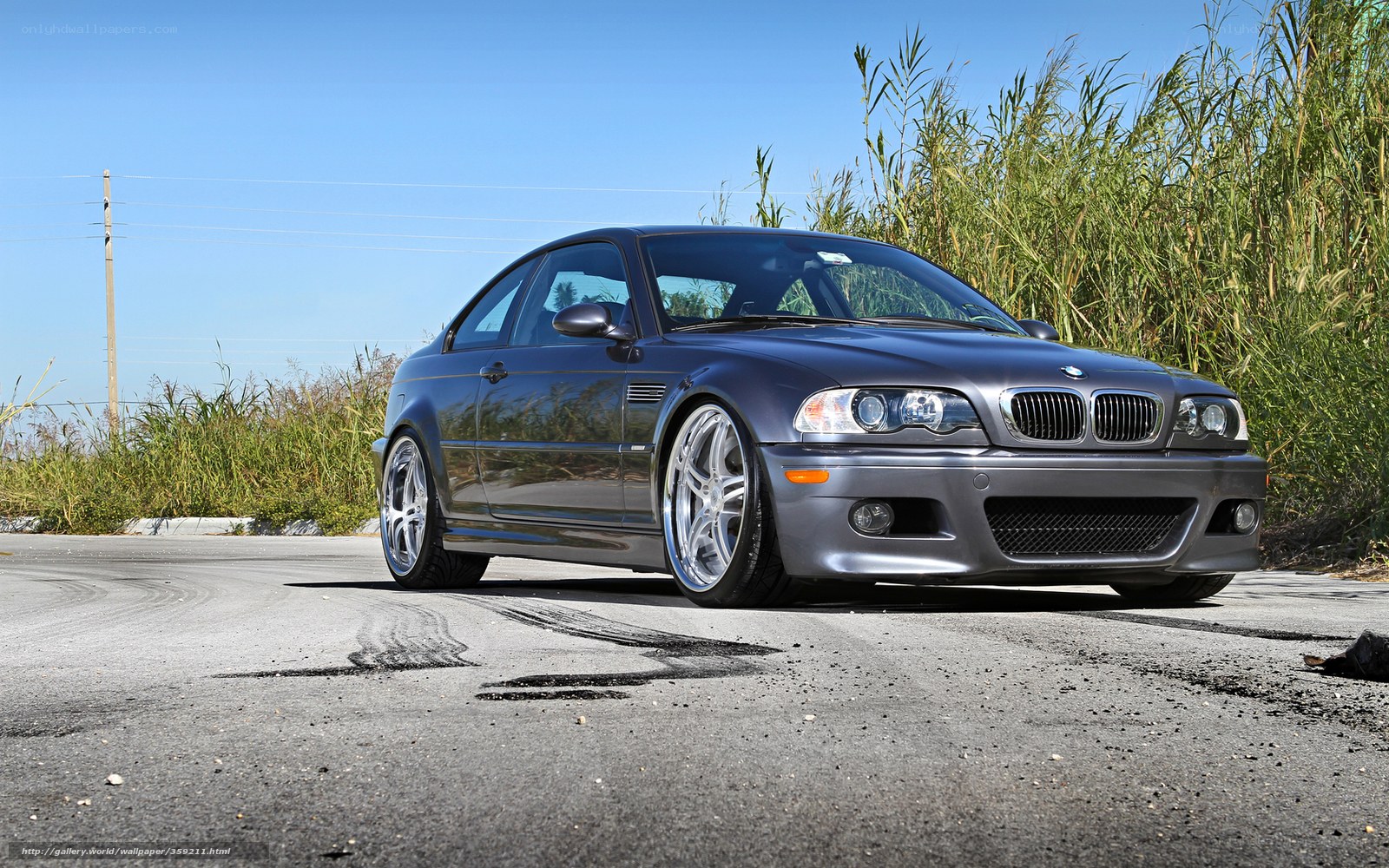gray bmw m3 on asphalt