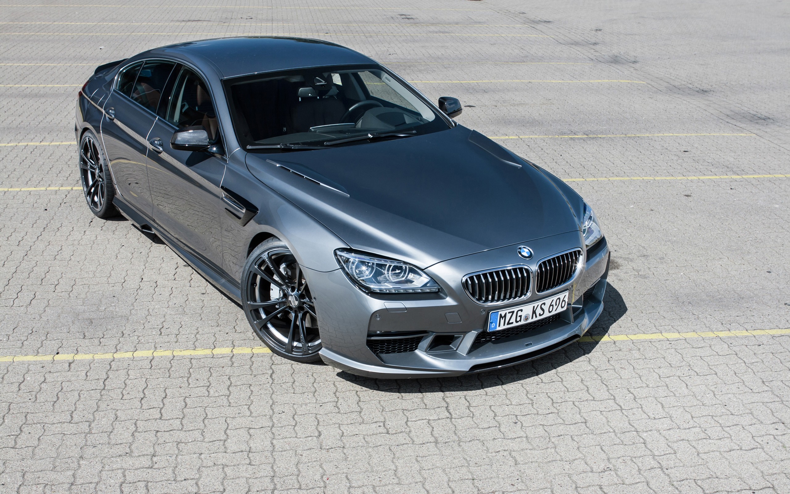 gray bmw m6 coupe