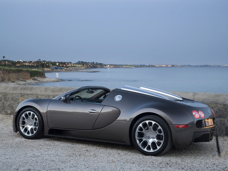 Gray Bugatti Veyron