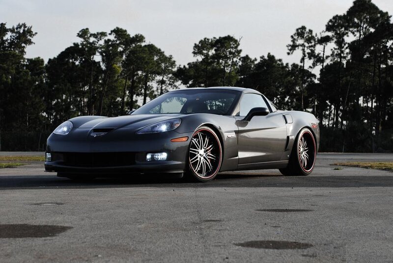 gray corvette sports car