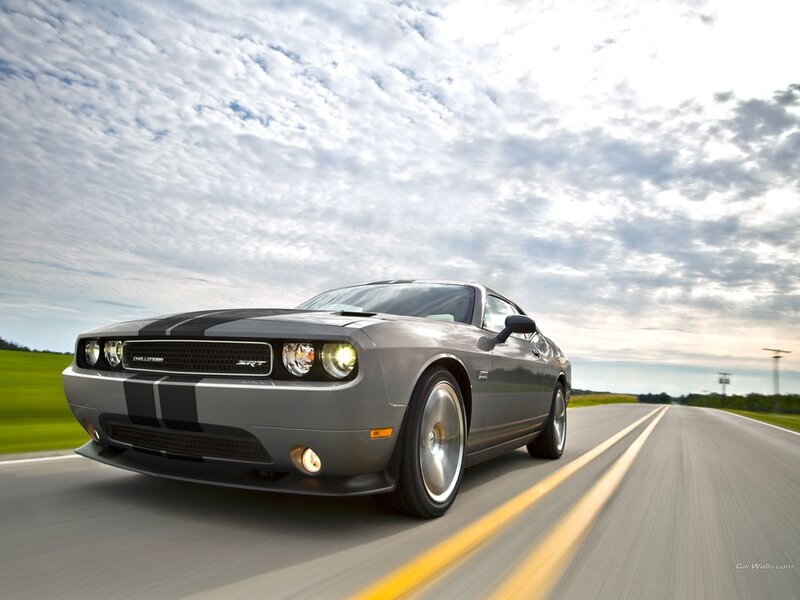 Gray Dodge Challenger — Dynamic