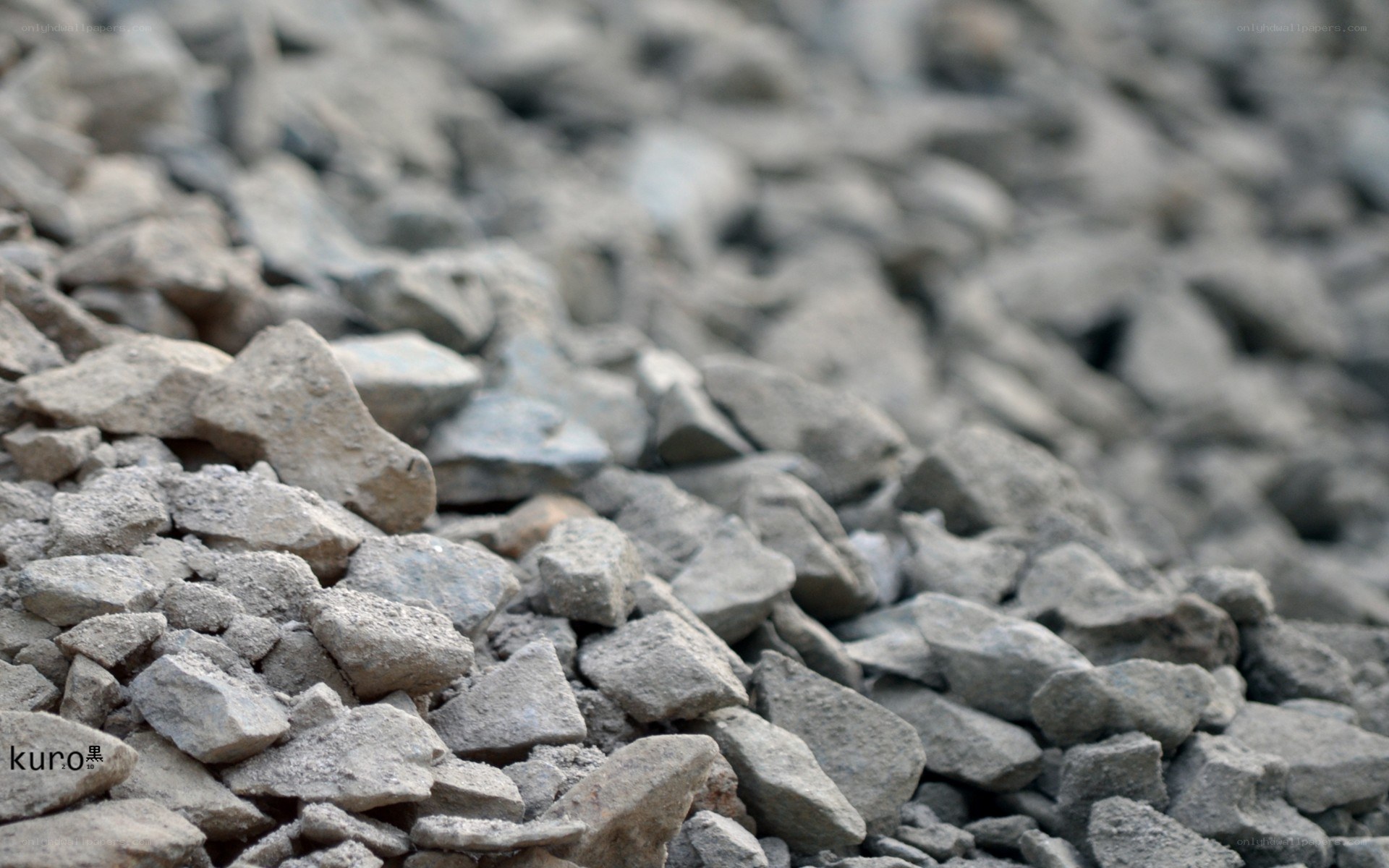 gray gravel pile