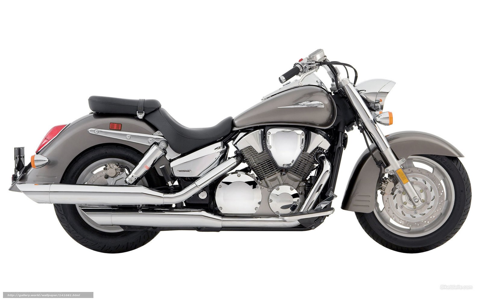 gray Honda cruiser motorcycle