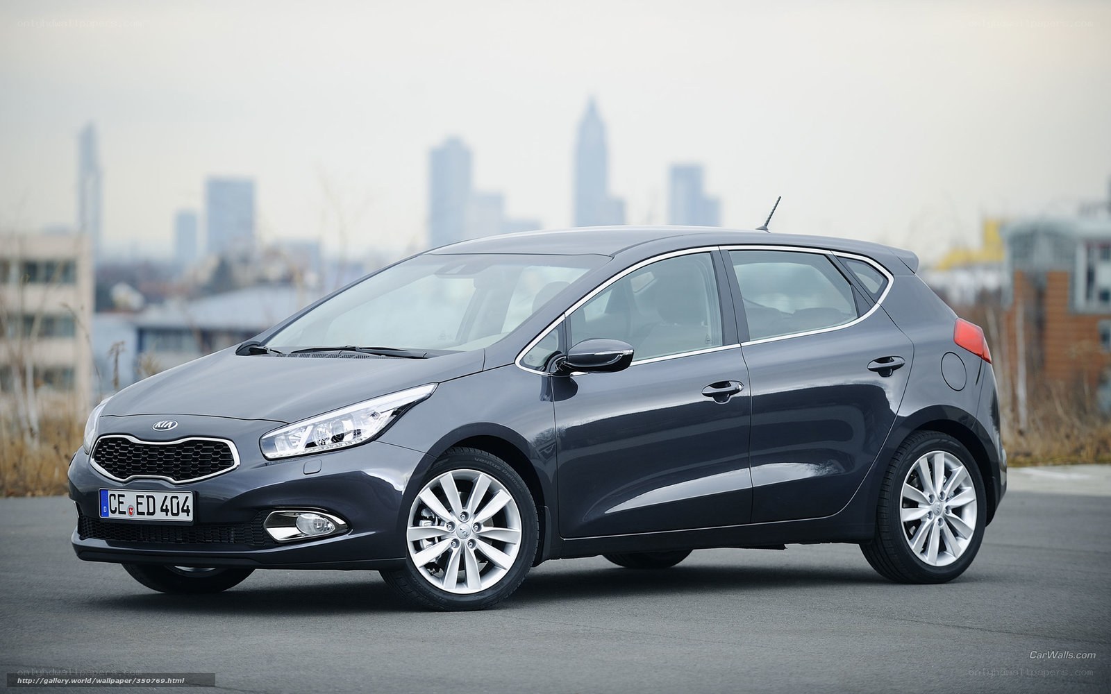 Gray Kia Ceed hatchback