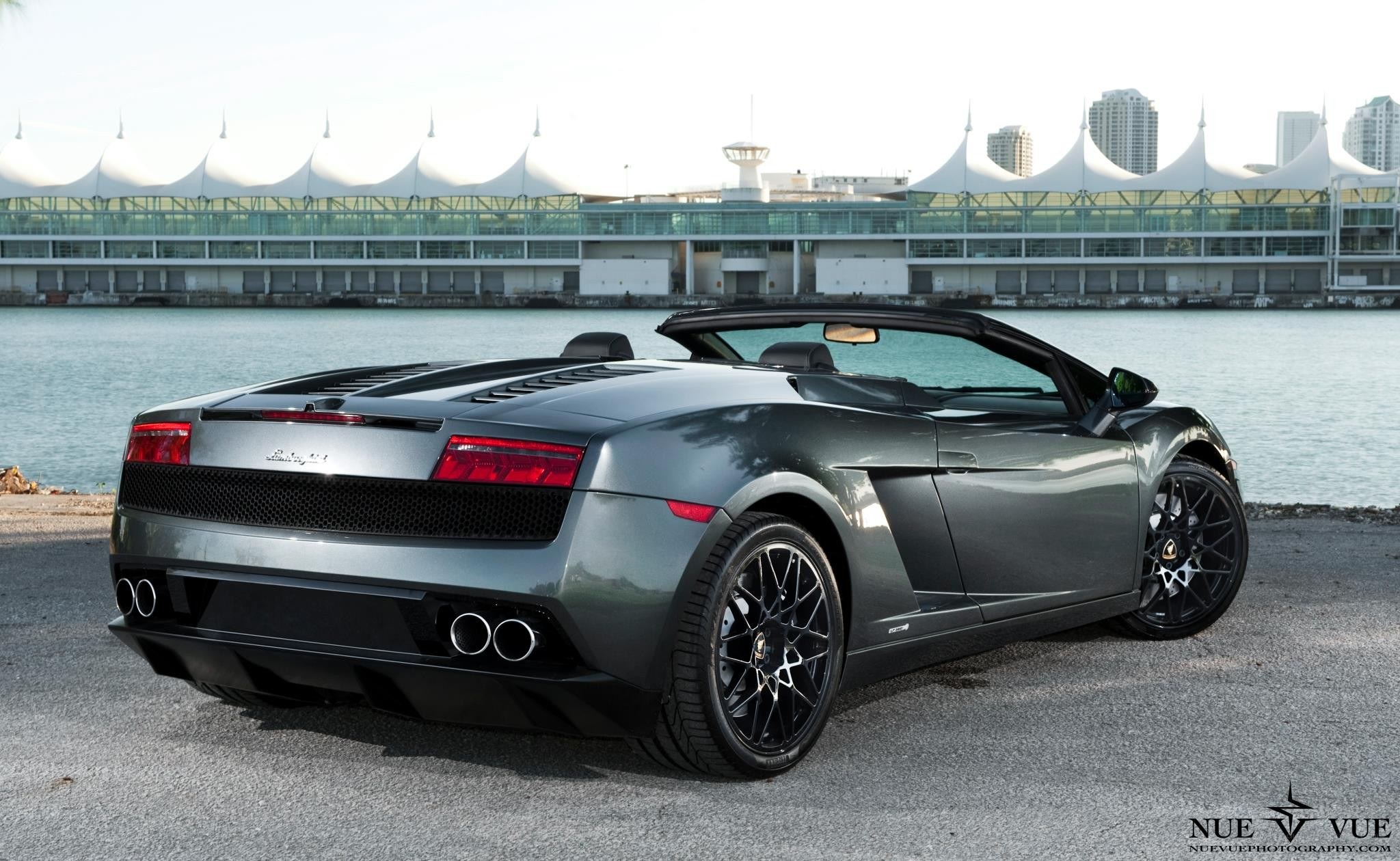 Gray Lamborghini Gallardo Spyder