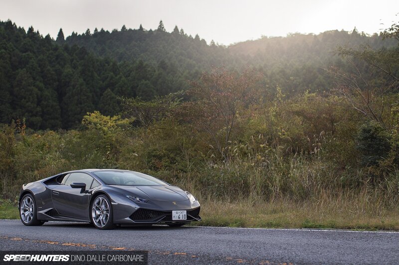 Gray Lamborghini Huracan