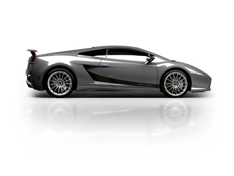 gray lamborghini sports car