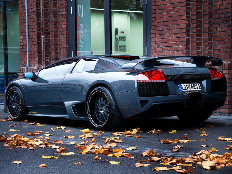 Gray Lamborghini sports car