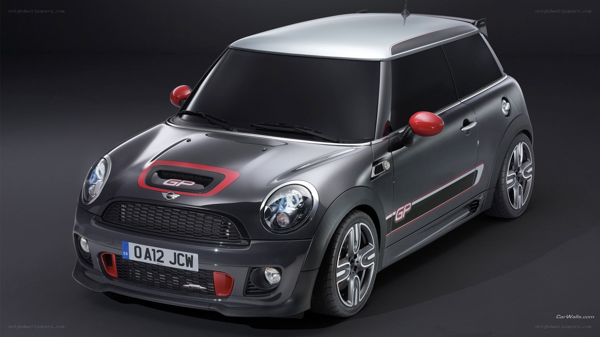 gray mini cooper gp car