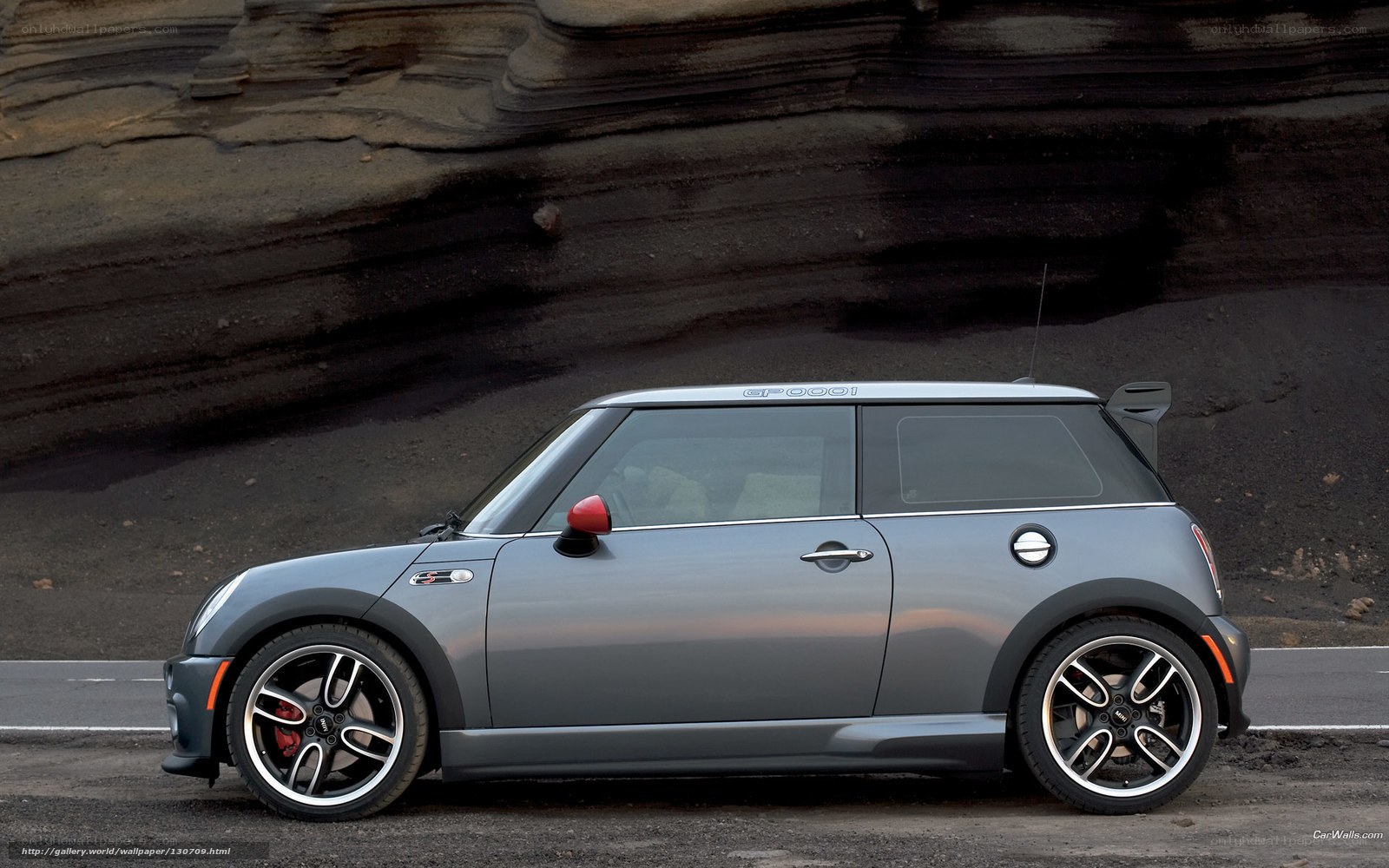 gray mini cooper on road
