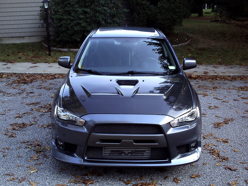 gray mitsubishi lancer evolution