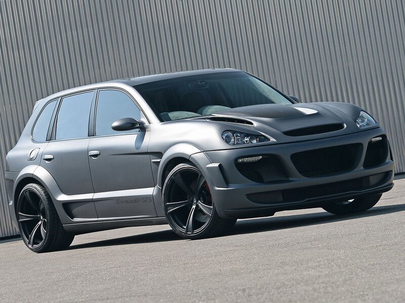 Gray Modified SUV — Neutral