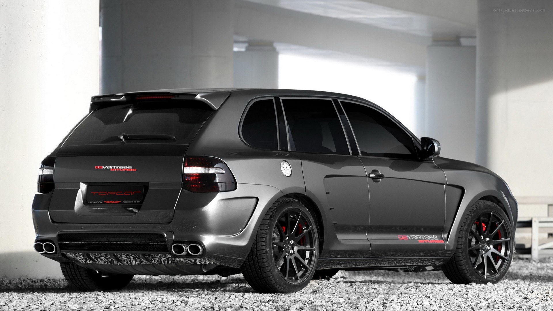 gray modified suv