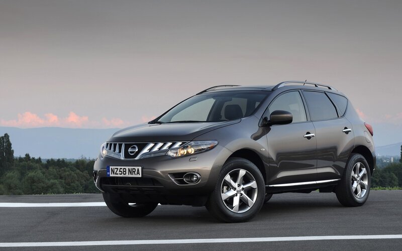 Gray Nissan Murano