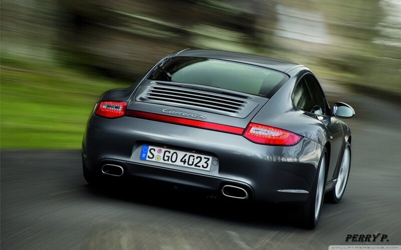 Gray Porsche Carrera — Dynamic