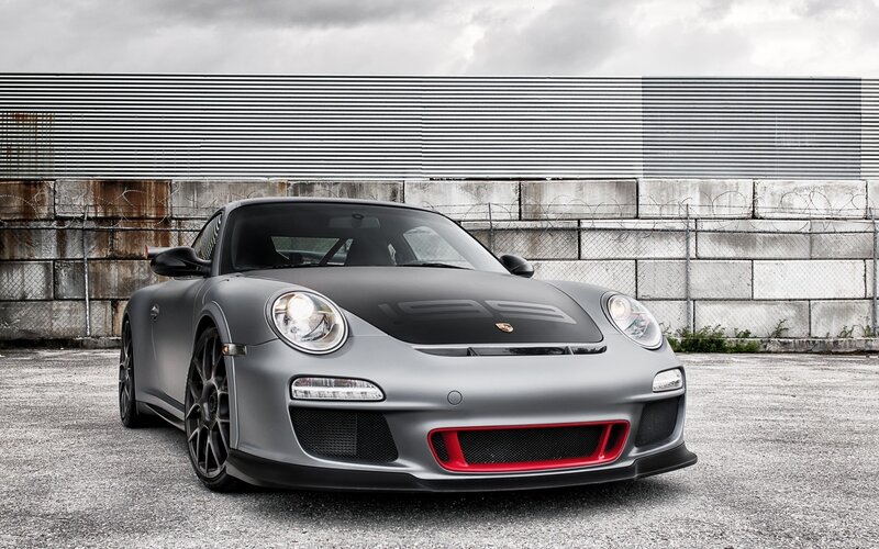 gray porsche sports car