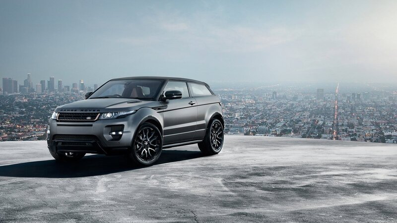 Gray Range Rover Suv — Dramatic