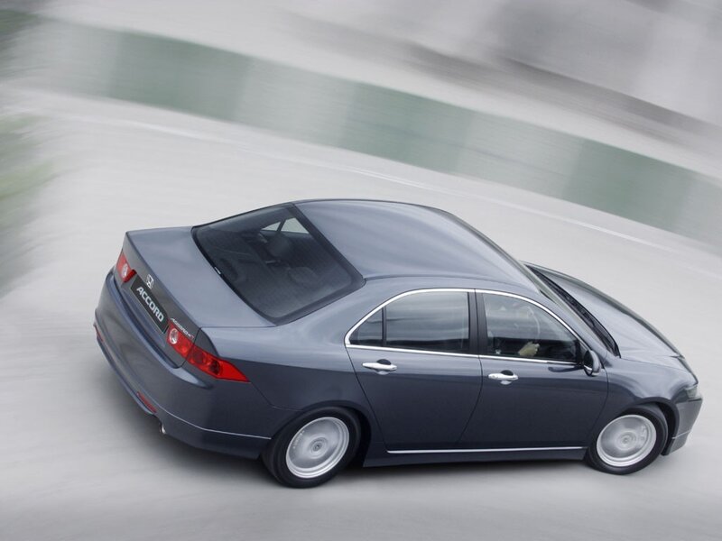 Gray Sedan Car — Dynamic, Photograph, Road, Driver, Black
