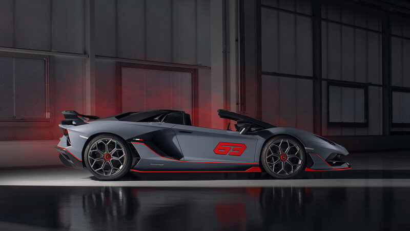 Gray Sports Car — Dramatic, 3d Render, Garage