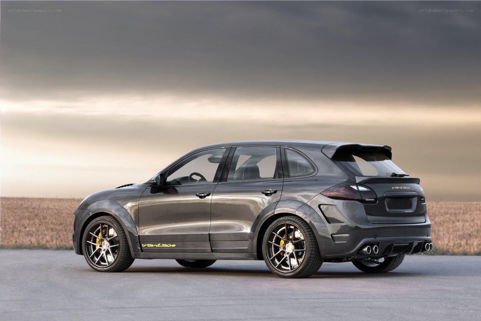 gray sports utility vehicle