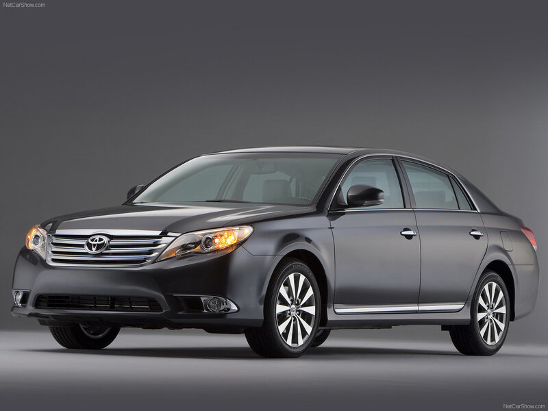 Gray Toyota Avalon