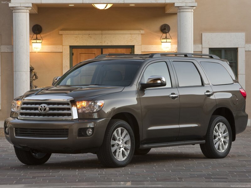 Gray Toyota Sequoia Suv — Calm