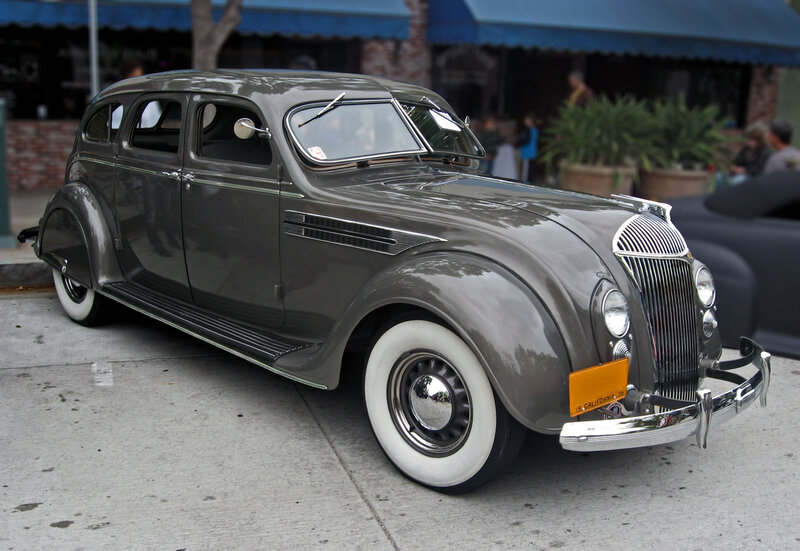 Gray Vintage Car — Calm, Afternoon