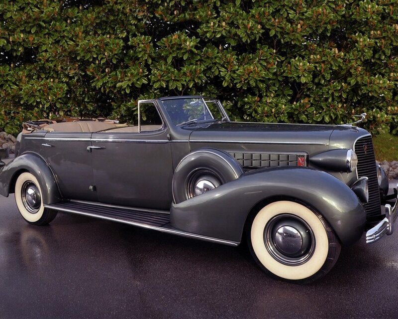 Gray Vintage Convertible — Calm