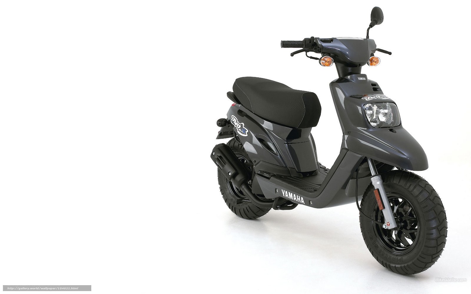Gray Yamaha scooter