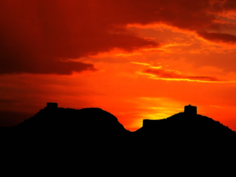 Great Wall at Sunset — Red